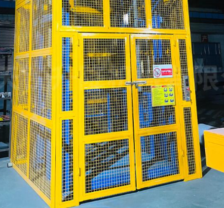 白河货梯可以安装在室外吗